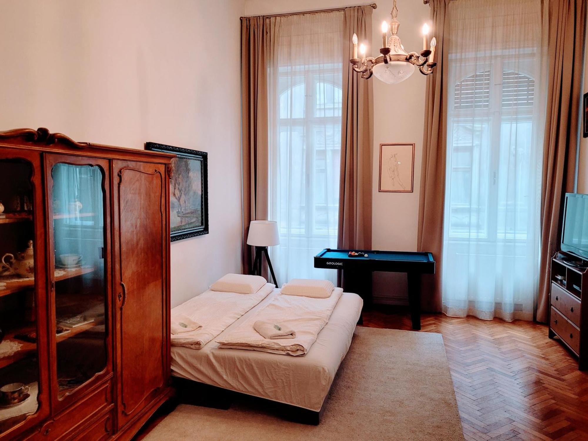 Christoph'S Central Apartment Budapest Bagian luar foto