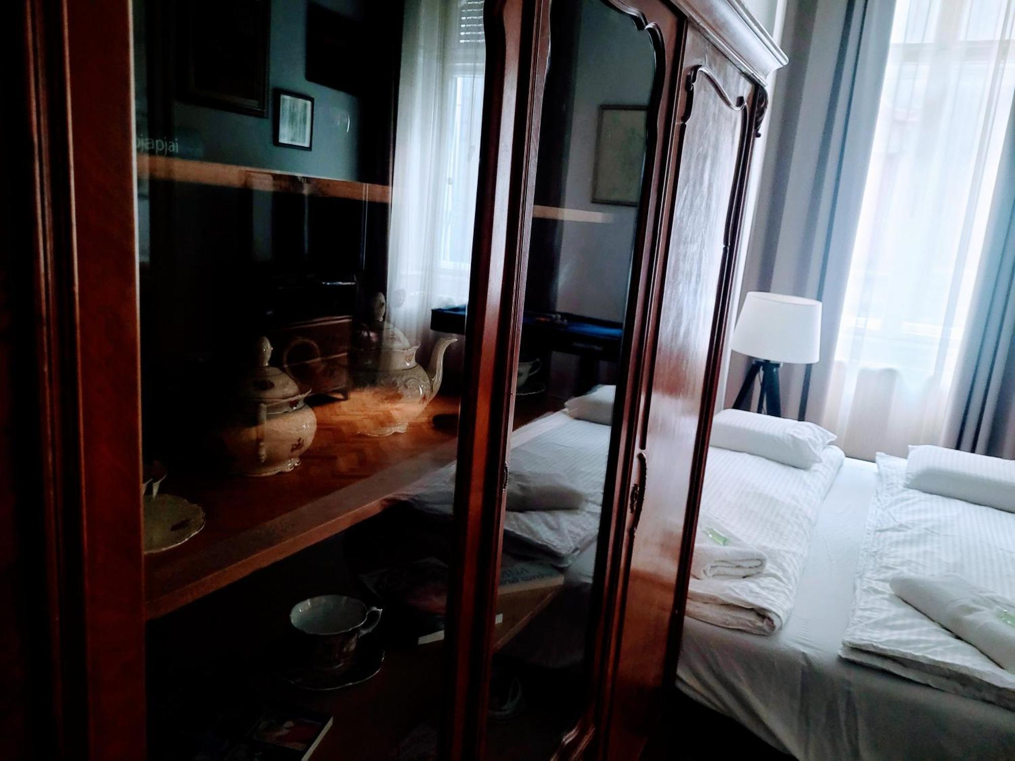 Christoph'S Central Apartment Budapest Bagian luar foto