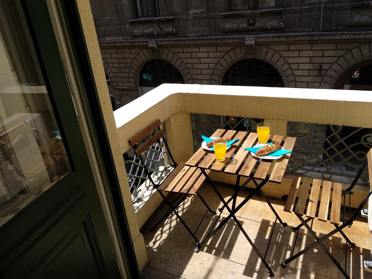 Christoph'S Central Apartment Budapest Bagian luar foto