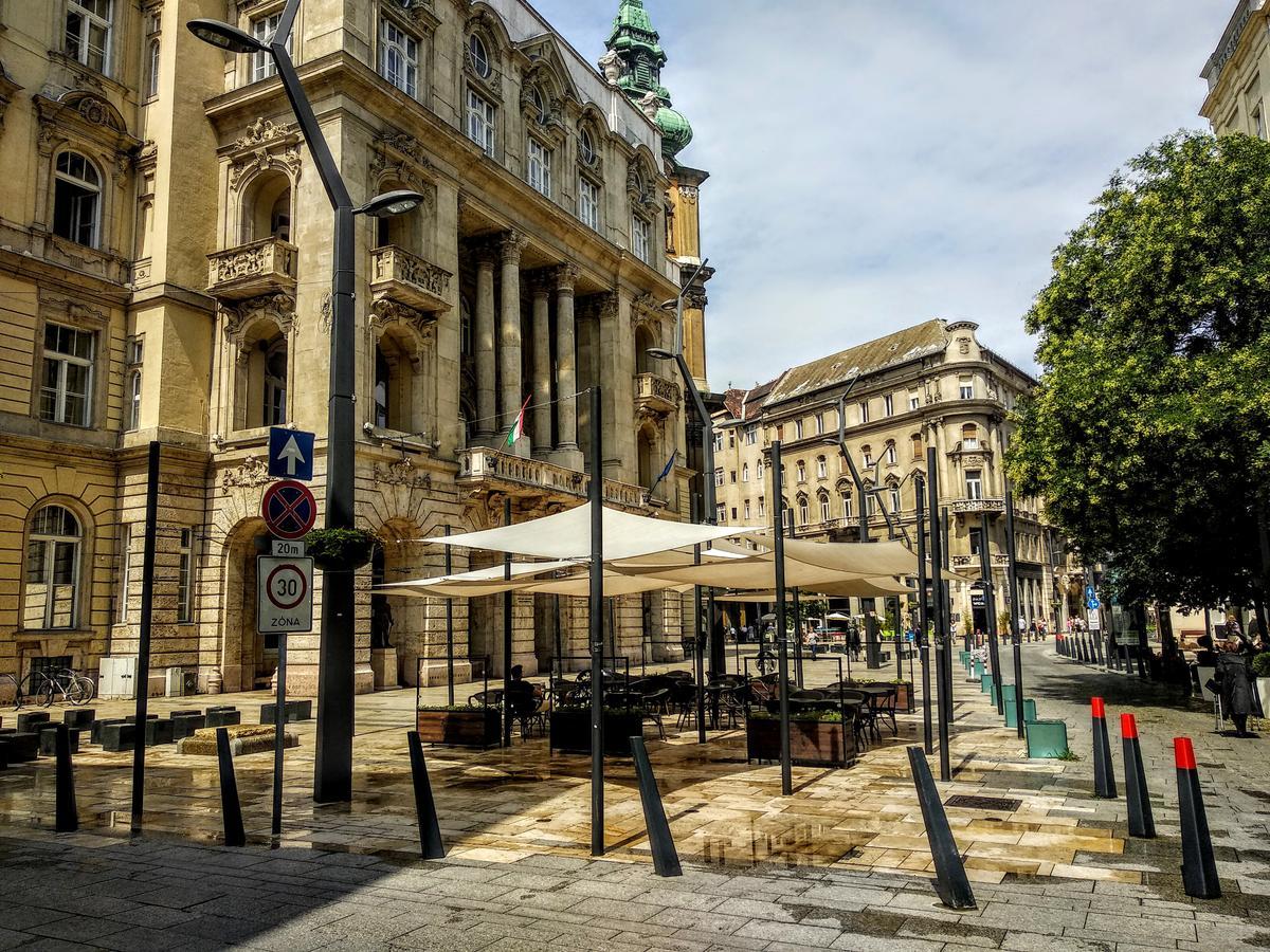 Christoph'S Central Apartment Budapest Bagian luar foto